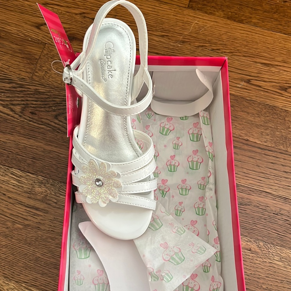 Dressy sandals